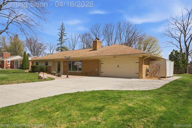 23632 Wesley Drive, Farmington, MI 48335