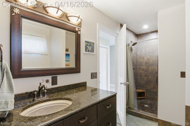 23632 Wesley Drive, Farmington, MI 48335