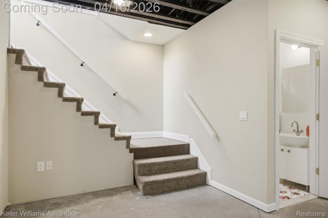 23632 Wesley Drive, Farmington, MI 48335