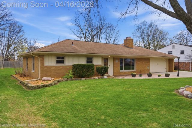 23632 Wesley Drive, Farmington, MI 48335