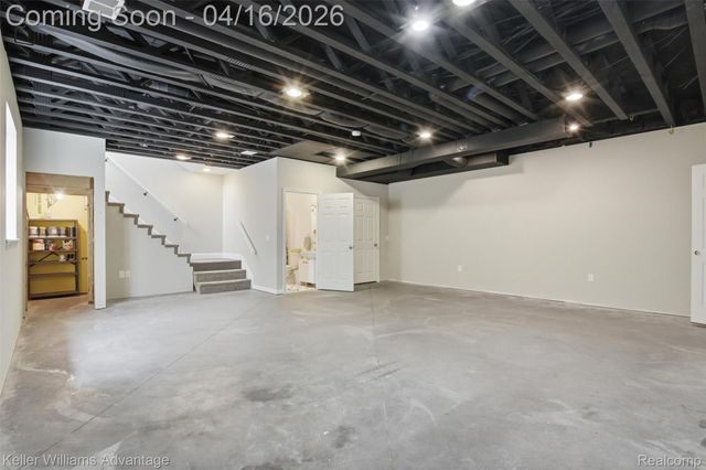 23632 Wesley Drive, Farmington, MI 48335