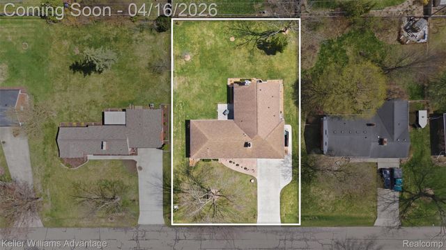 23632 Wesley Drive, Farmington, MI 48335