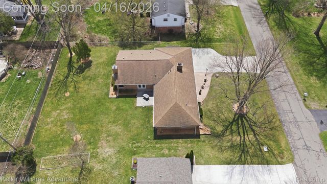23632 Wesley Drive, Farmington, MI 48335