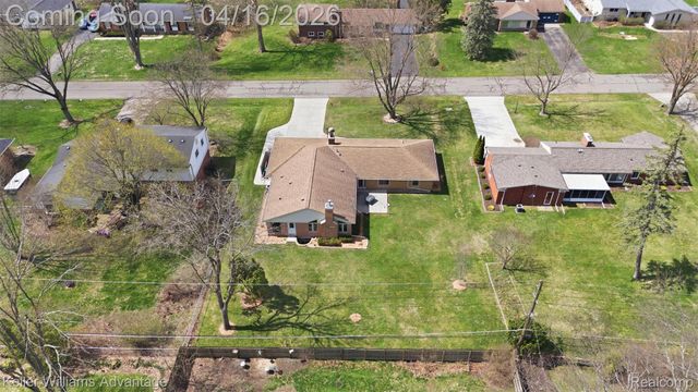 23632 Wesley Drive, Farmington, MI 48335