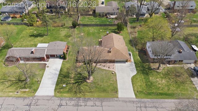 23632 Wesley Drive, Farmington, MI 48335