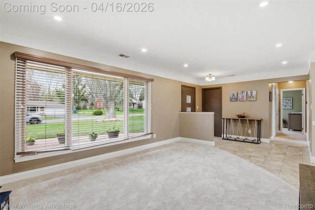 23632 Wesley Drive, Farmington, MI 48335