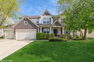 837 Sterling Heights Drive, Antioch, IL 60002