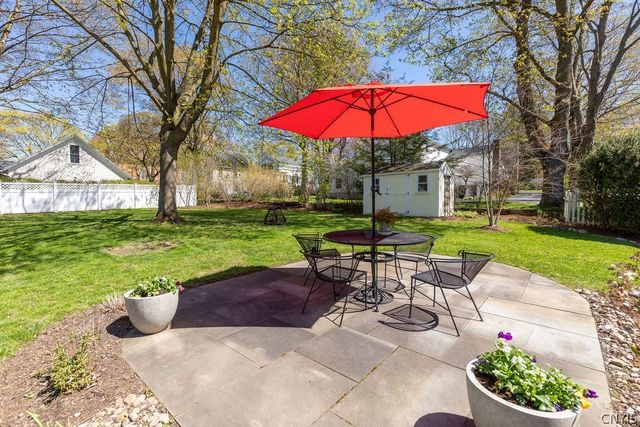 6 West Elizabeth Street, Skaneateles, NY 13152