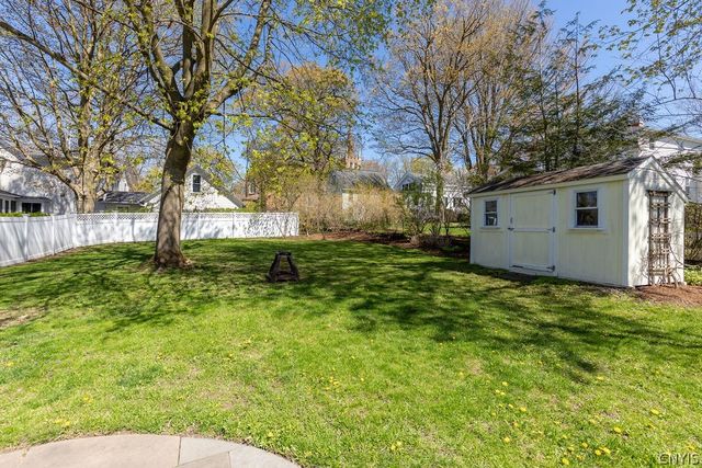 6 West Elizabeth Street, Skaneateles, NY 13152