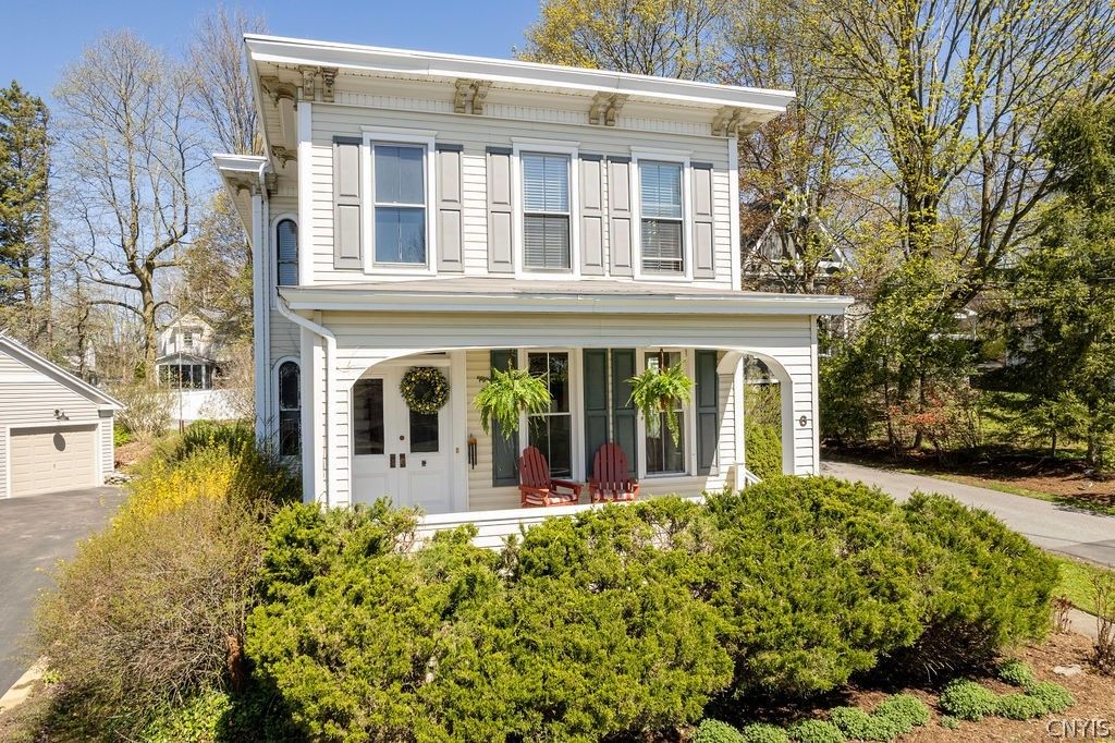 6 West Elizabeth Street, Skaneateles, NY 13152