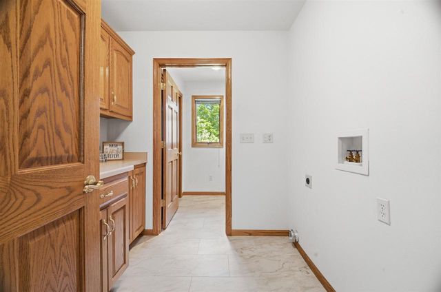 W2048 EVERGREEN DRIVE, Kaukauna, WI 54130