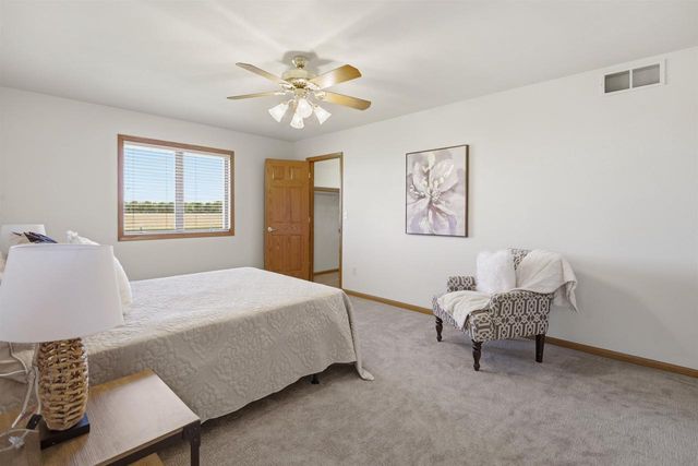 W2048 EVERGREEN DRIVE, Kaukauna, WI 54130