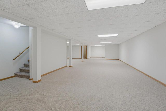 W2048 EVERGREEN DRIVE, Kaukauna, WI 54130