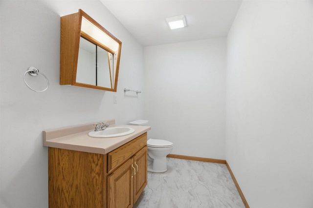 W2048 EVERGREEN DRIVE, Kaukauna, WI 54130