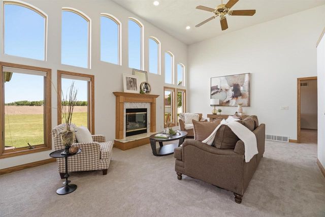 W2048 EVERGREEN DRIVE, Kaukauna, WI 54130