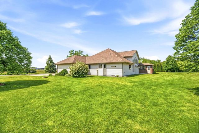 W2048 EVERGREEN DRIVE, Kaukauna, WI 54130