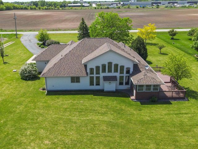 W2048 EVERGREEN DRIVE, Kaukauna, WI 54130