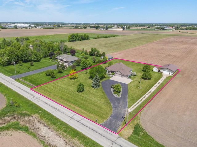W2048 EVERGREEN DRIVE, Kaukauna, WI 54130