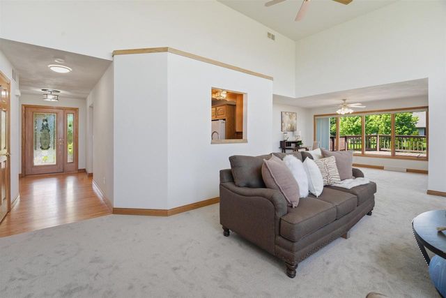 W2048 EVERGREEN DRIVE, Kaukauna, WI 54130