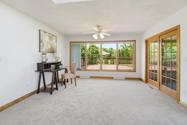 W2048 EVERGREEN DRIVE, Kaukauna, WI 54130