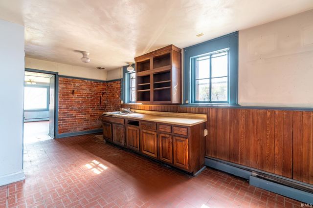 8126 Coldwater Road, Fort Wayne, IN 46825