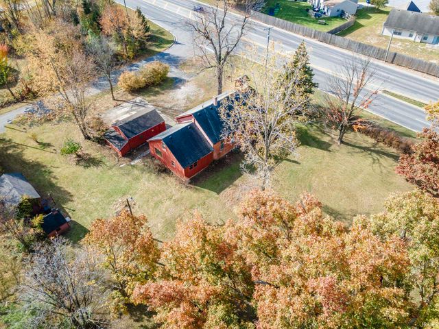 8126 Coldwater Road, Fort Wayne, IN 46825