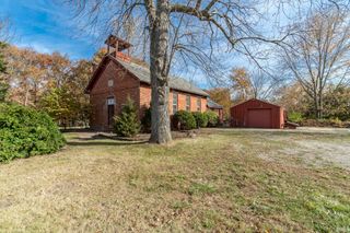 8126 Coldwater Road, Fort Wayne, IN 46825