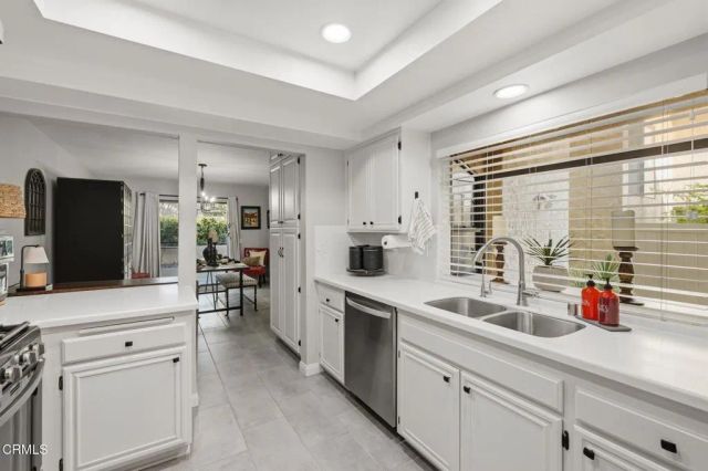 924 Sandberg Lane, Ventura, CA 93003