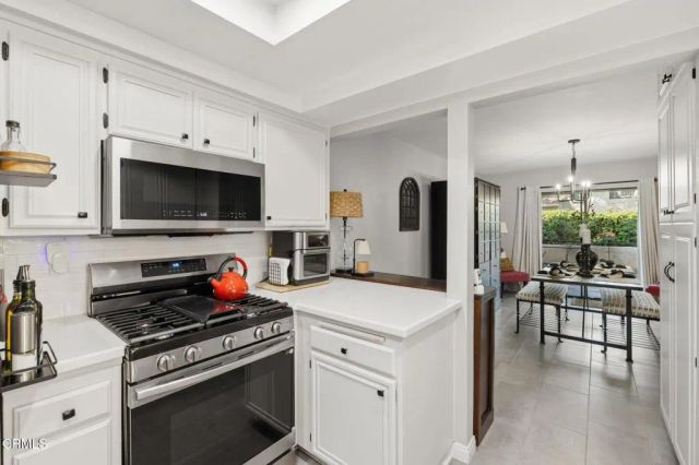 924 Sandberg Lane, Ventura, CA 93003