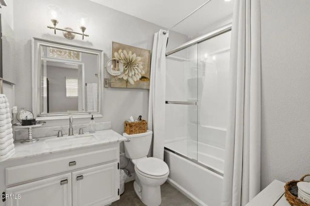 924 Sandberg Lane, Ventura, CA 93003