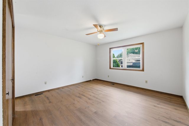 635 N Covington St, Wichita, KS 67212