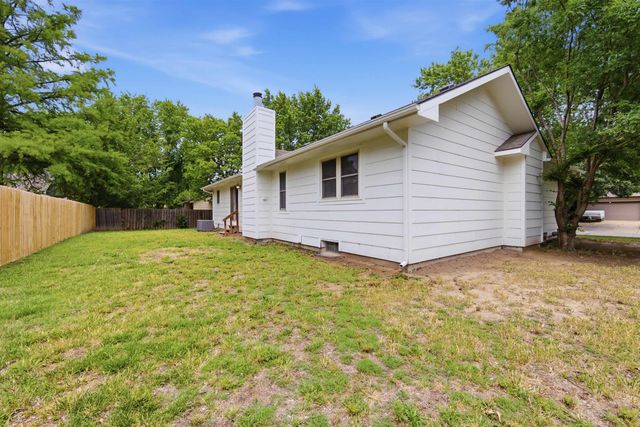 635 N Covington St, Wichita, KS 67212