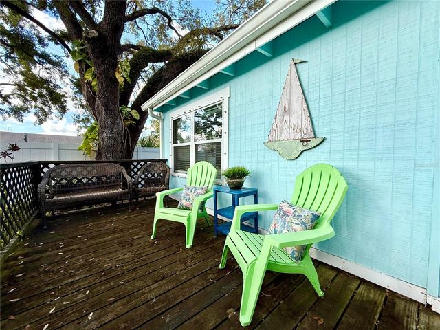 1304 NEW YORK AVENUE, Dunedin, FL 34698