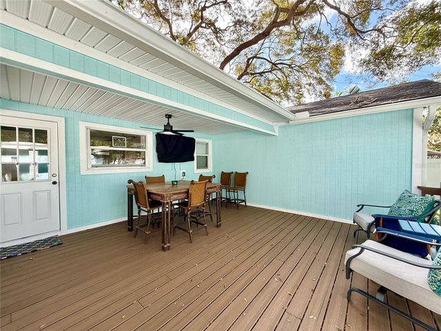 1304 NEW YORK AVENUE, Dunedin, FL 34698