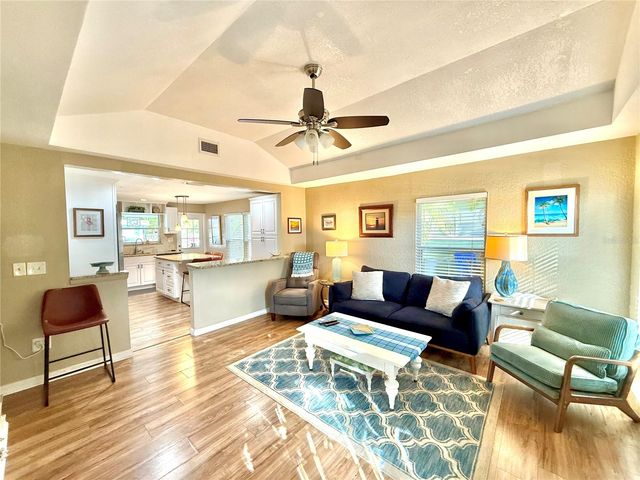 1304 NEW YORK AVENUE, Dunedin, FL 34698