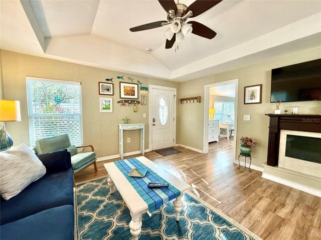 1304 NEW YORK AVENUE, Dunedin, FL 34698