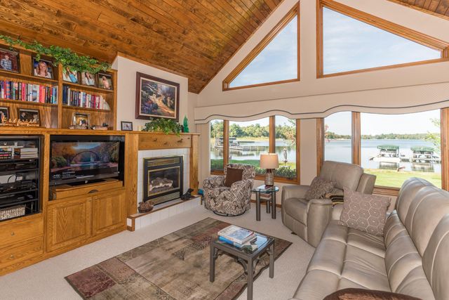 24945 Viking Drive, Nisswa, MN 56468