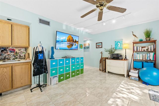 3225 NE 13th Street 201, Pompano Beach, FL 33062