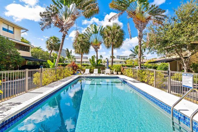 3225 NE 13th Street 201, Pompano Beach, FL 33062