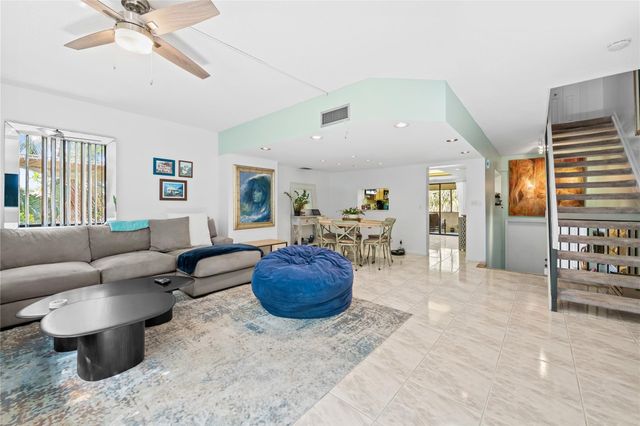 3225 NE 13th Street 201, Pompano Beach, FL 33062