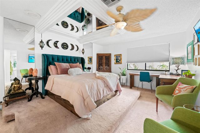 3225 NE 13th Street 201, Pompano Beach, FL 33062