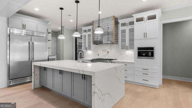 450 Vinings Walk, Fayetteville, GA 30214