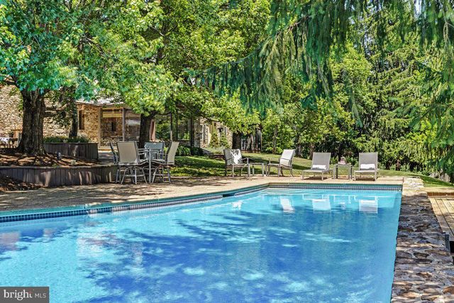65 BROOKVILLE HOLLOW RD, Stockton, NJ 08559