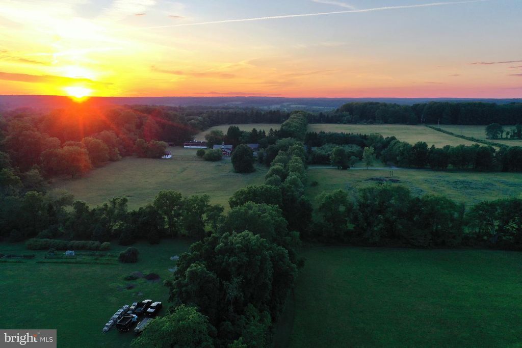 65 BROOKVILLE HOLLOW RD, Stockton, NJ 08559