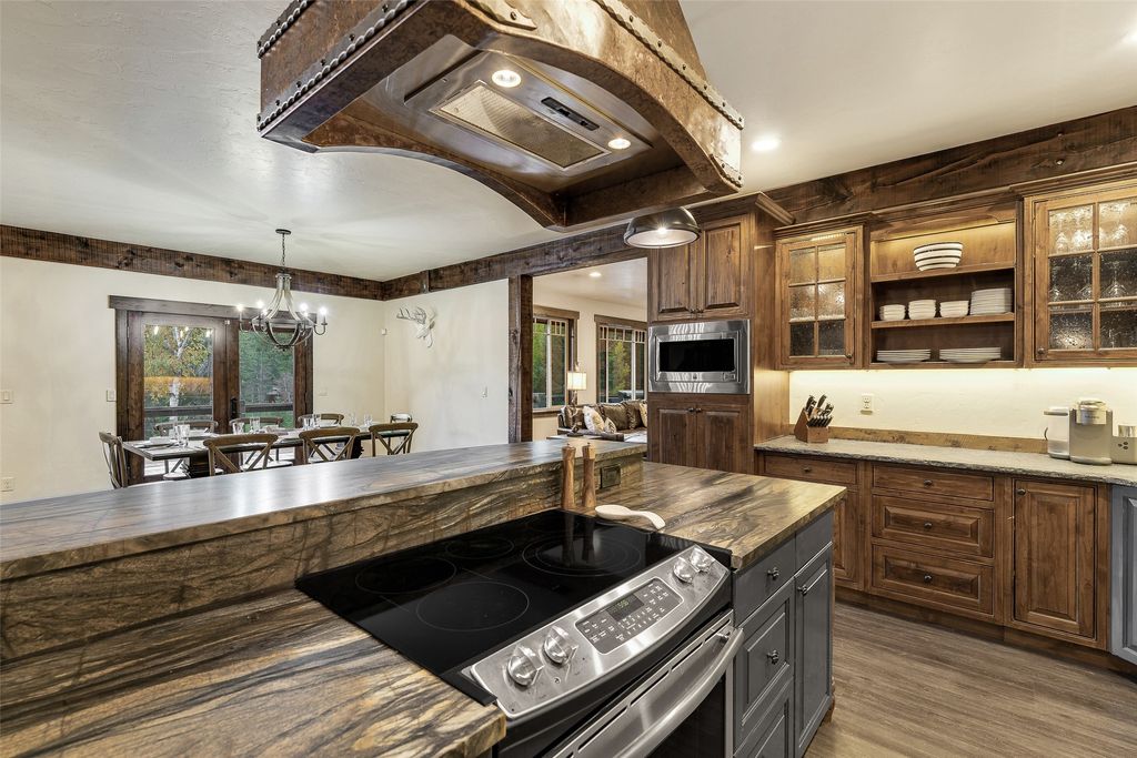 2870 Us Highway 93 W, Whitefish, MT 59937 photo 17