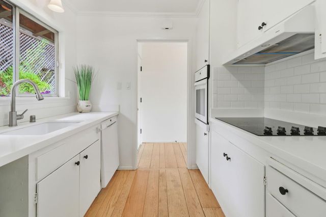 20 Brookmont Circle, San Anselmo, CA 94960