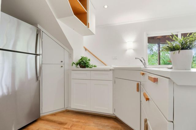 20 Brookmont Circle, San Anselmo, CA 94960