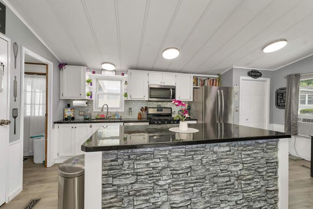 3 Pinecrest Estates, Lee, NH 03861
