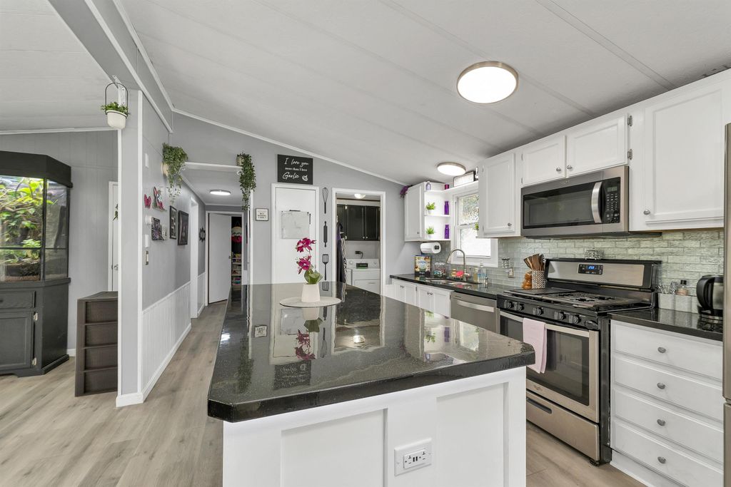 3 Pinecrest Estates, Lee, NH 03861