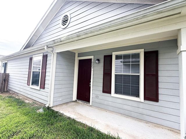 1023 Verde Trails Drive, Houston, TX 77073